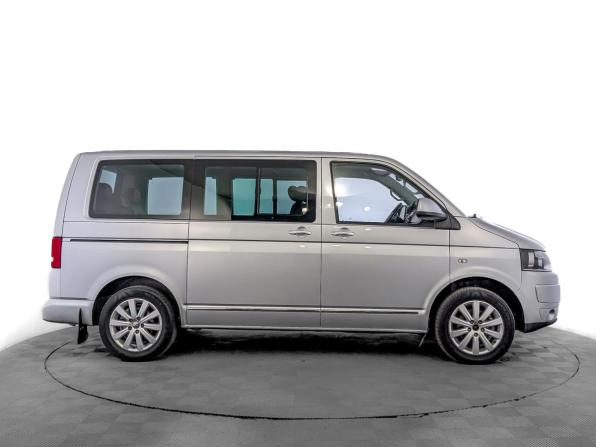 Volkswagen Multivan T5 Рестайлинг с пробегом 2010 года, цена 1 920 000 рублей, 104862 км, минивэн, Автокод Объявления