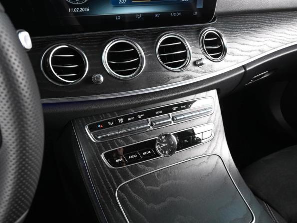 Mercedes-Benz E-Класс V (W213 S213 C238) с пробегом 2018 года, цена 2 949 000 рублей, 131421 км, седан, Автокод Объявления