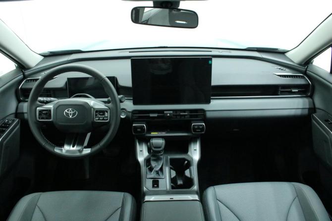 Toyota RAV4 VI (XA60) с пробегом 2026 года, цена 4 295 000 рублей, 9 км, внедорожник, Автокод Объявления