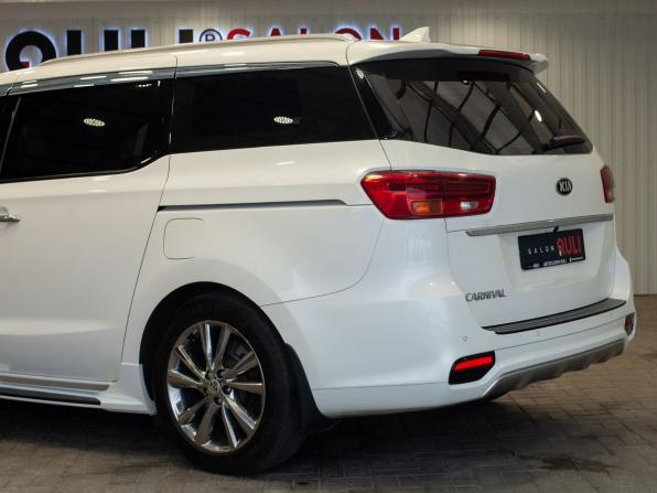 Kia Carnival III с пробегом 2020 года, цена 3 300 000 рублей, 109030 км, минивэн, Автокод Объявления