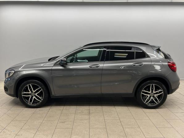 Mercedes-Benz GLA I (X156) Рестайлинг с пробегом 2019 года, цена 2 968 000 рублей, 14554 км, внедорожник, Автокод Объявления