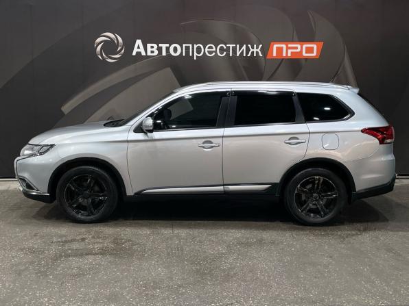 Mitsubishi Outlander III Рестайлинг 2 с пробегом 2015 года, цена 1 450 000 рублей, 251184 км, внедорожник, Автокод Объявления