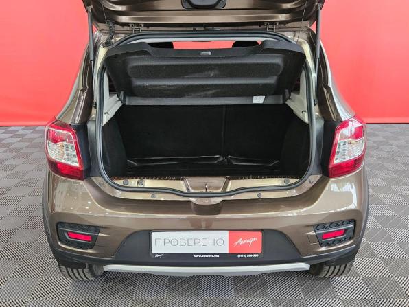 Renault Sandero II Рестайлинг с пробегом 2022 года, цена 1 345 000 рублей, 72236 км, хэтчбек, Автокод Объявления