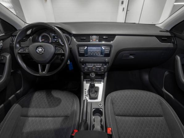 Skoda Octavia III (A7) с пробегом 2016 года, цена 1 395 000 рублей, 111966 км, лифтбек, Автокод Объявления