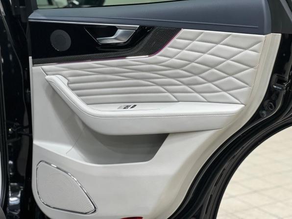 Hongqi HS5 I с пробегом 2023 года, цена 2 630 000 рублей, 76750 км, внедорожник, Автокод Объявления