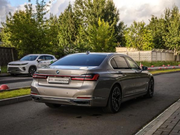 BMW 7 серии VI (G11/G12) Рестайлинг с пробегом 2020 года, цена 4 599 000 рублей, 156491 км, седан, Автокод Объявления