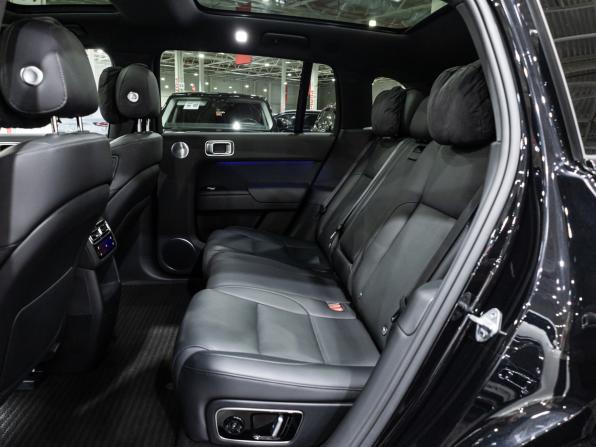 Li Auto (Lixiang) L7 I Рестайлинг с пробегом 2024 года, цена 6 199 000 рублей, 81160 км, внедорожник, Автокод Объявления