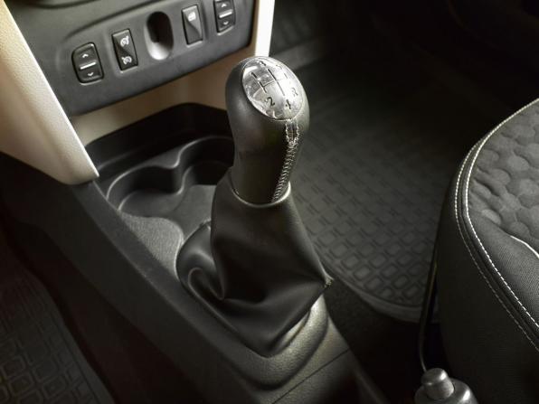 Renault Logan II с пробегом 2016 года, цена 779 999 рублей, 189661 км, седан, Автокод Объявления