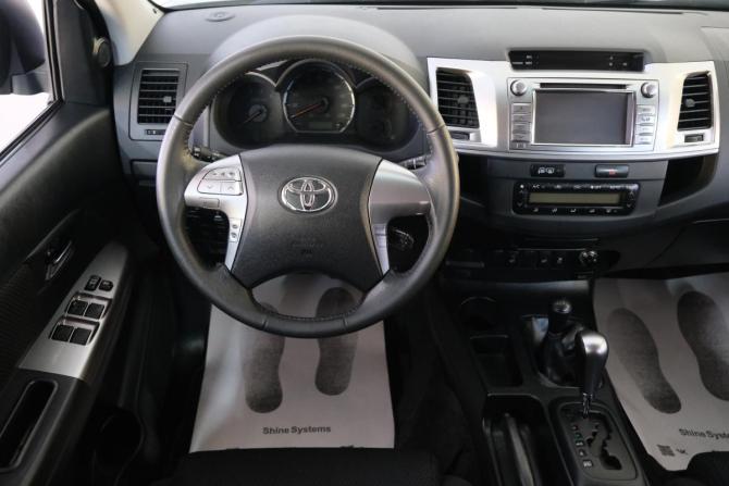 Toyota Hilux VII Рестайлинг с пробегом 2014 года, цена 3 079 000 рублей, 151000 км, offers.body_type.unknown, Автокод Объявления