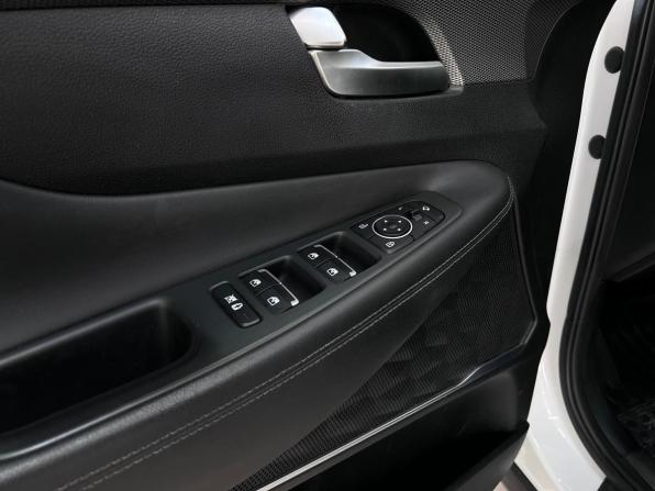 Hyundai Santa Fe IV с пробегом 2019 года, цена 3 270 000 рублей, 124900 км, внедорожник, Автокод Объявления