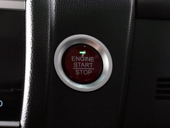 Honda Fit III с пробегом 2015 года, цена 1 049 995 рублей, 99733 км, хэтчбек, Автокод Объявления