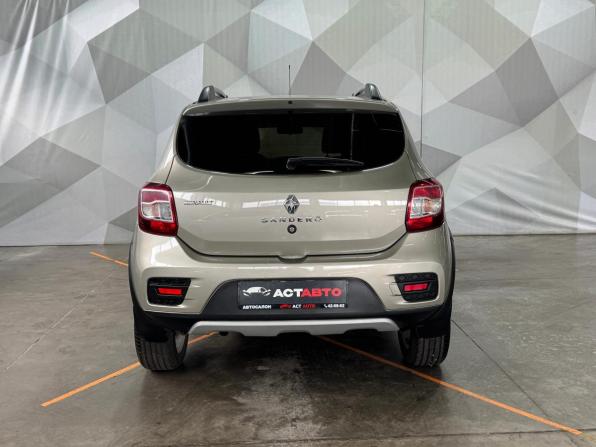 Renault Sandero II с пробегом 2018 года, цена 1 250 000 рублей, 55517 км, хэтчбек, Автокод Объявления