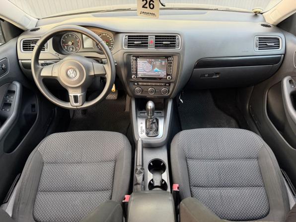 Volkswagen Jetta VI с пробегом 2012 года, цена 1 050 000 рублей, 133211 км, седан, Автокод Объявления