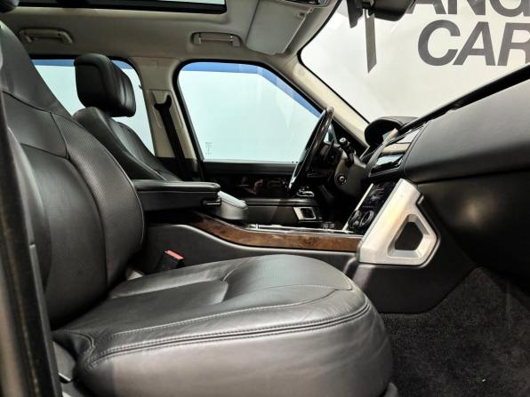 Land Rover Range Rover IV Рестайлинг с пробегом 2019 года, цена 4 745 000 рублей, 205295 км, внедорожник, Автокод Объявления