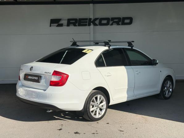 Skoda Rapid I с пробегом 2015 года, цена 729 000 рублей, 318693 км, лифтбек, Автокод Объявления