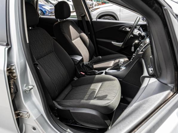 Opel Astra J Рестайлинг с пробегом 2013 года, цена 790 000 рублей, 215279 км, хэтчбек, Автокод Объявления