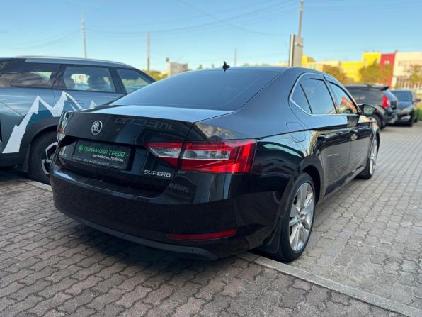 Skoda Superb III с пробегом 2015 года, цена 1 250 000 рублей, 349729 км, лифтбек, Автокод Объявления