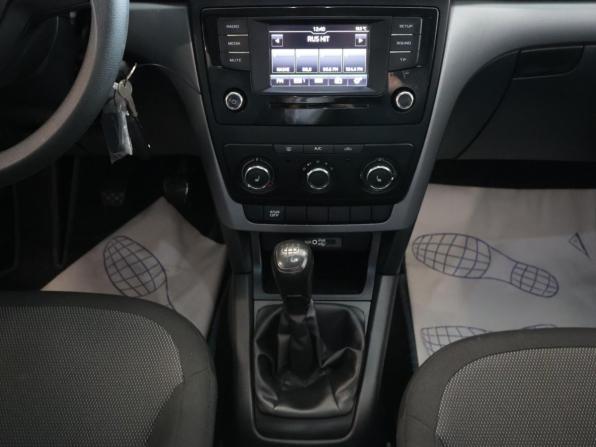 Skoda Yeti I Рестайлинг с пробегом 2016 года, цена 1 034 000 рублей, 317504 км, внедорожник, Автокод Объявления
