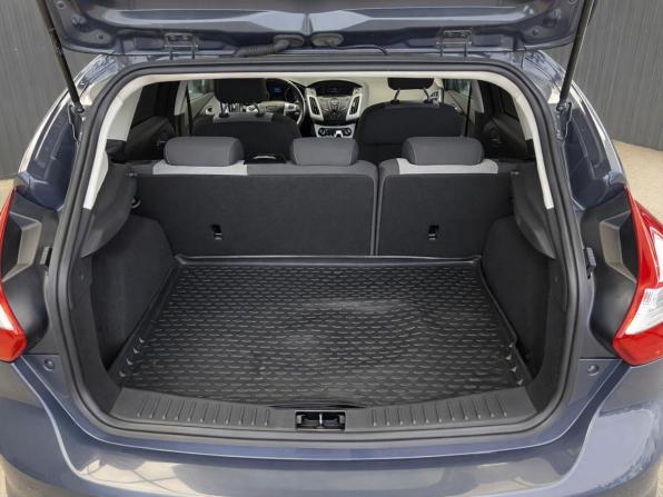 Ford Focus III с пробегом 2013 года, цена 827 000 рублей, 144039 км, хэтчбек, Автокод Объявления