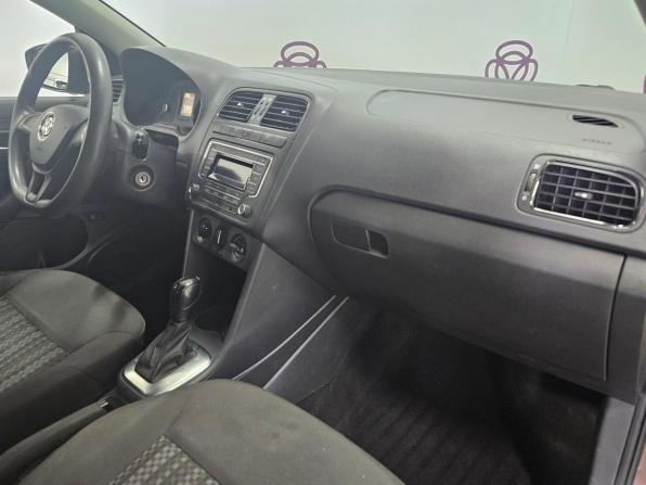 Volkswagen Polo V Рестайлинг с пробегом 2017 года, цена 855 000 рублей, 210848 км, седан, Автокод Объявления