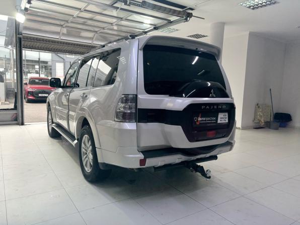 Mitsubishi Pajero IV Рестайлинг 2 с пробегом 2018 года, цена 2 880 000 рублей, 120933 км, внедорожник, Автокод Объявления
