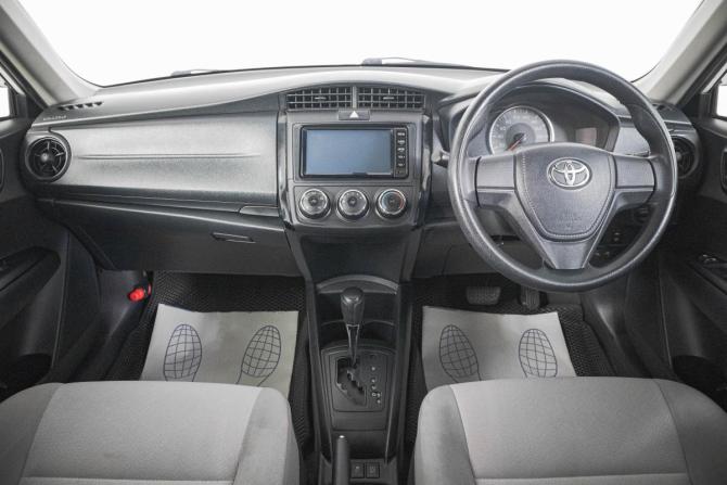 Toyota Corolla XI (E160 E170 E180) Рестайлинг 1 с пробегом 2017 года, цена 1 149 000 рублей, 120000 км, седан, Автокод Объявления