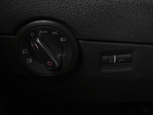 Volkswagen Caravelle T6 с пробегом 2015 года, цена 3 432 000 рублей, 231229 км, минивэн, Автокод Объявления