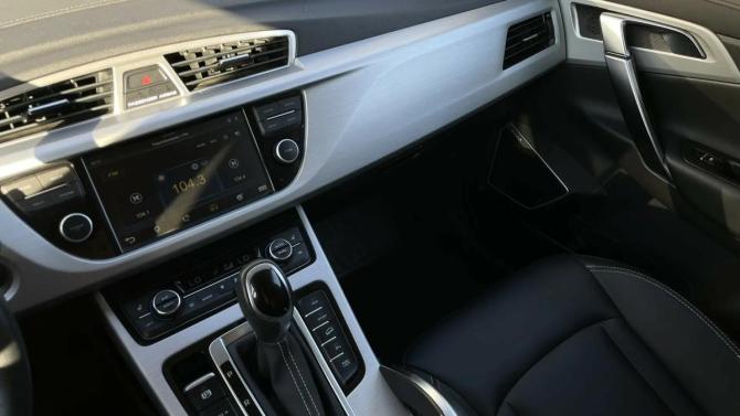 Geely Atlas I с пробегом 2018 года, цена 1 490 000 рублей, 134586 км, внедорожник, Автокод Объявления