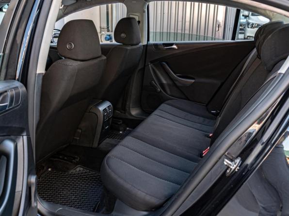 Volkswagen Passat B6 с пробегом 2010 года, цена 730 000 рублей, 302285 км, седан, Автокод Объявления