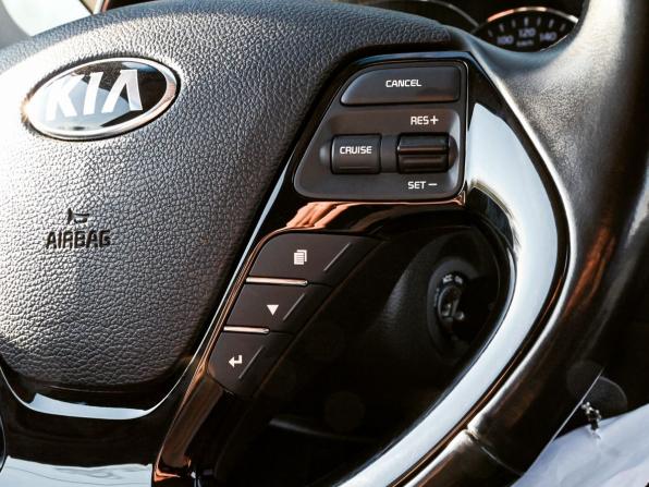 Kia Cerato III Рестайлинг (Classic) с пробегом 2019 года, цена 1 650 000 рублей, 123717 км, седан, Автокод Объявления