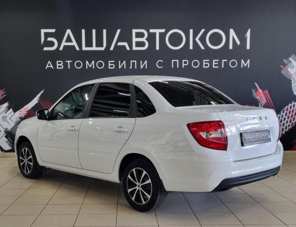 Lada (ВАЗ) Granta I Рестайлинг с пробегом 2022 года, цена 650 000 рублей, 74668 км, седан, Автокод Объявления