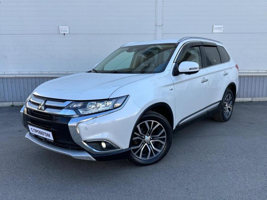 Mitsubishi Outlander III Рестайлинг 2 Санкт-Петербург  - изображение 1