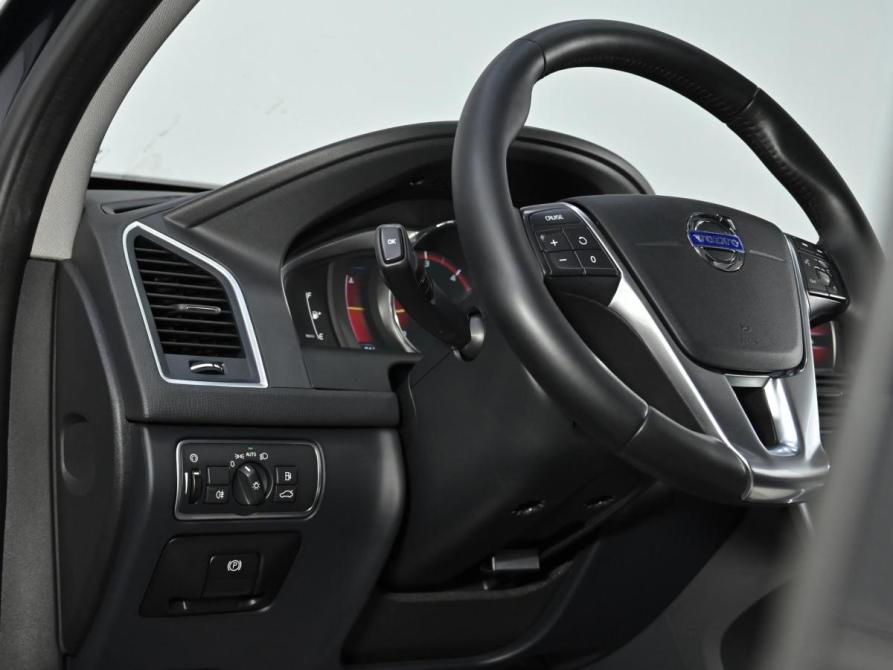 Volvo XC60 I Рестайлинг Москва  - изображение 8