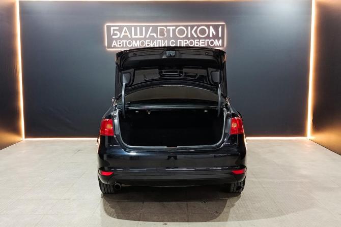 Volkswagen Jetta VI с пробегом 2013 года, цена 849 000 рублей, 232085 км, седан, Автокод Объявления