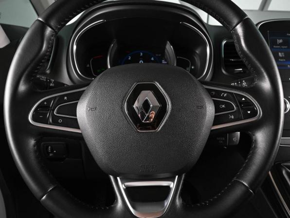 Renault Scenic IV с пробегом 2018 года, цена 1 599 000 рублей, 204496 км, компактвэн, Автокод Объявления