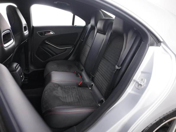 Mercedes-Benz CLA I (C117 X117) с пробегом 2015 года, цена 1 899 055 рублей, 93782 км, седан, Автокод Объявления