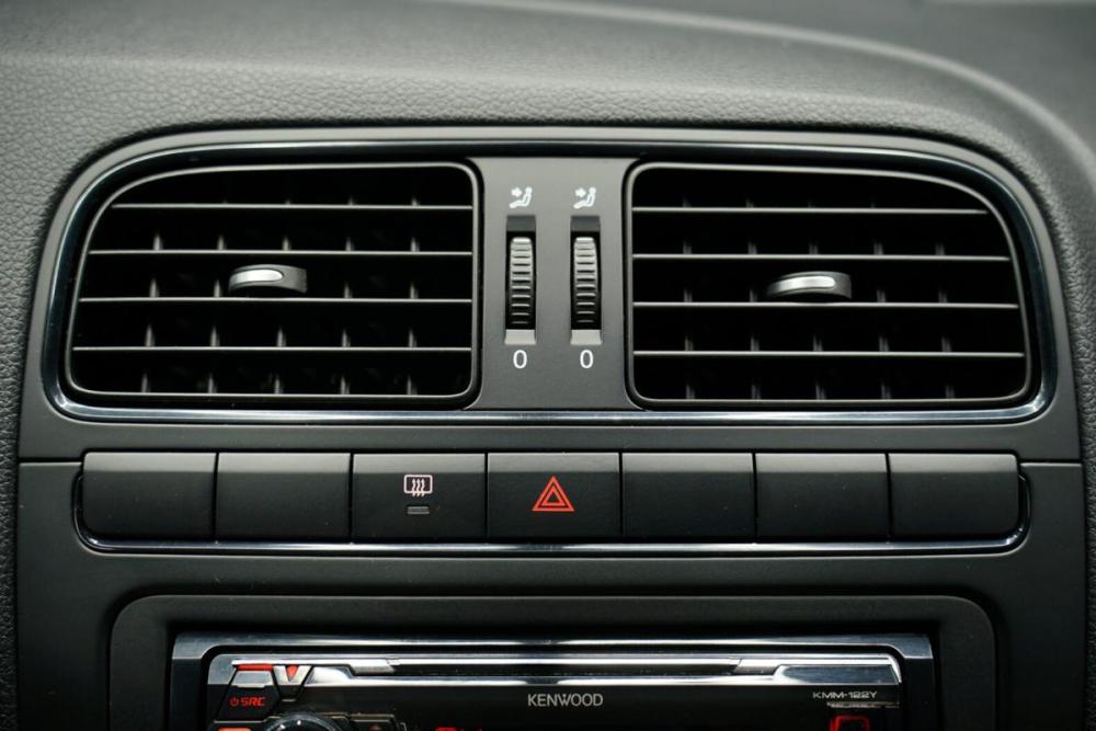 Volkswagen Polo V Рестайлинг Крым  - изображение 17