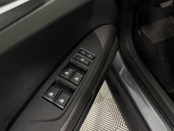 Changan Lamore с пробегом 2024 года, цена 2 120 000 рублей, 15706 км, седан, Автокод Объявления