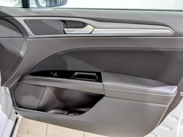 Ford Mondeo V с пробегом 2018 года, цена 1 480 000 рублей, 196541 км, седан, Автокод Объявления