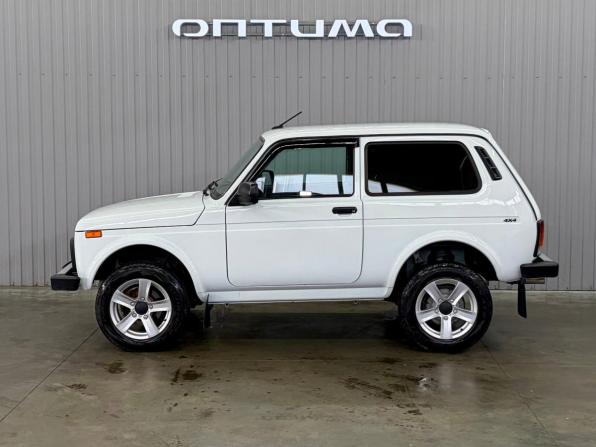 Lada (ВАЗ) Niva Legend с пробегом 2024 года, цена 937 000 рублей, 23684 км, внедорожник, Автокод Объявления