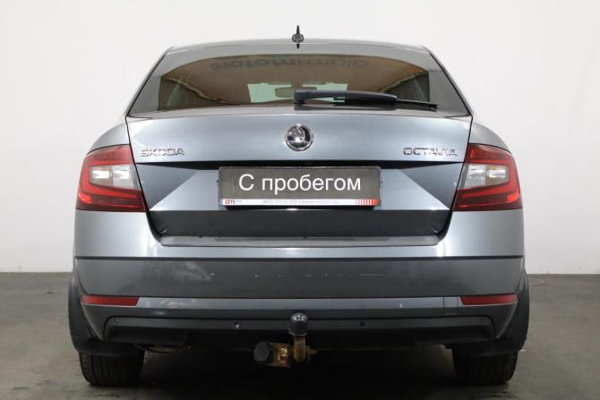 Skoda Octavia III (A7) Рестайлинг с пробегом 2018 года, цена 1 449 000 рублей, 178000 км, лифтбек, Автокод Объявления