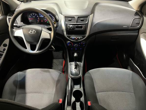 Hyundai Solaris I с пробегом 2013 года, цена 740 000 рублей, 117833 км, седан, Автокод Объявления