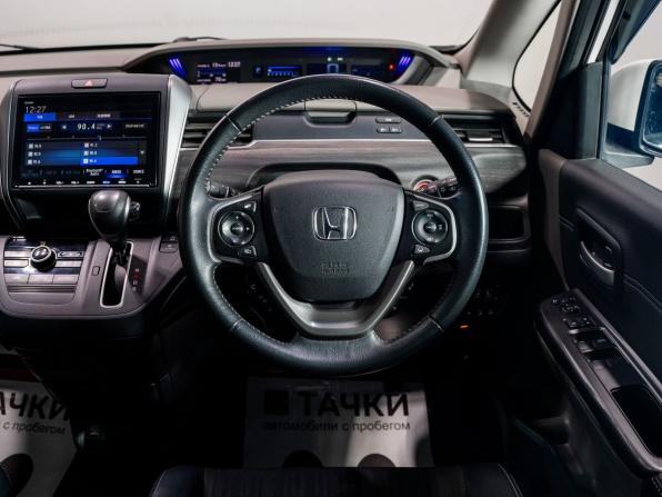 Honda Freed II с пробегом 2018 года, цена 1 530 000 рублей, 108700 км, компактвэн, Автокод Объявления