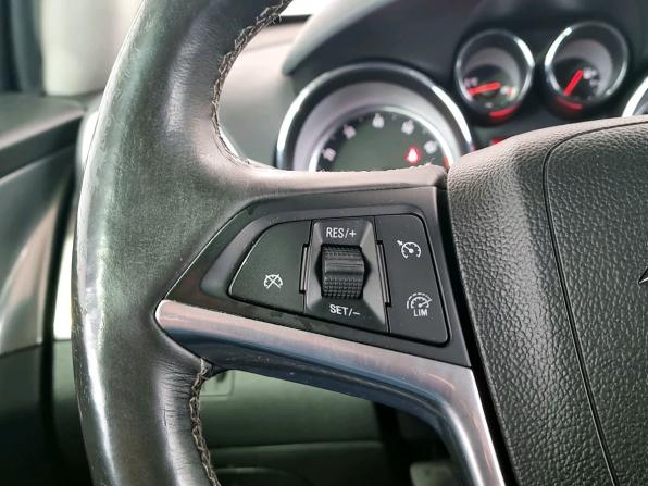 Opel Mokka I с пробегом 2014 года, цена 1 100 000 рублей, 149911 км, внедорожник, Автокод Объявления