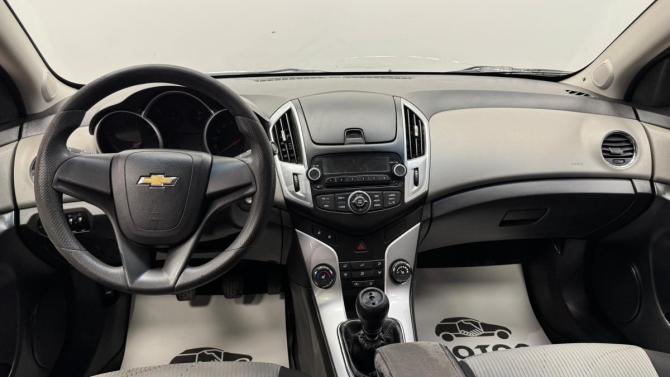 Chevrolet Cruze I Рестайлинг с пробегом 2013 года, цена 725 000 рублей, 174099 км, седан, Автокод Объявления