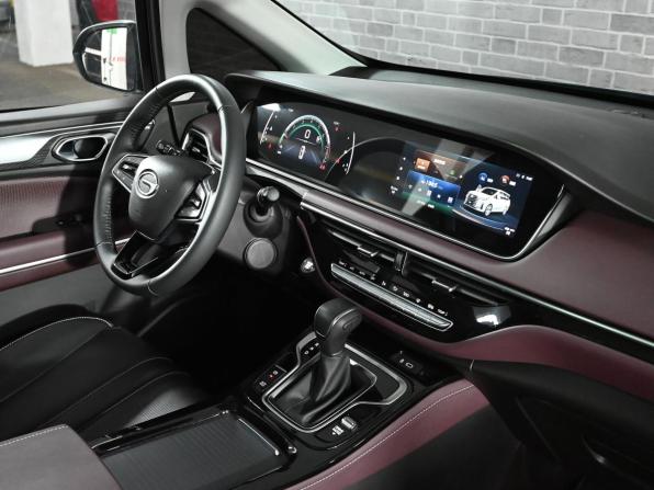 GAC Trumpchi M6 Pro с пробегом 2023 года, цена 3 170 000 рублей, 2480 км, минивэн, Автокод Объявления