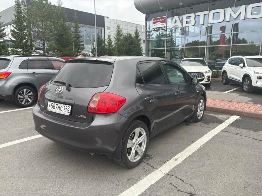 Toyota Auris I Кемерово  - изображение 3