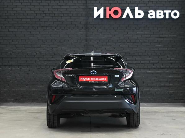 Toyota C-HR I с пробегом 2018 года, цена 2 300 000 рублей, 89382 км, внедорожник, Автокод Объявления