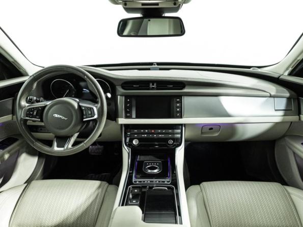 Jaguar XF II с пробегом 2017 года, цена 2 219 700 рублей, 141316 км, седан, Автокод Объявления