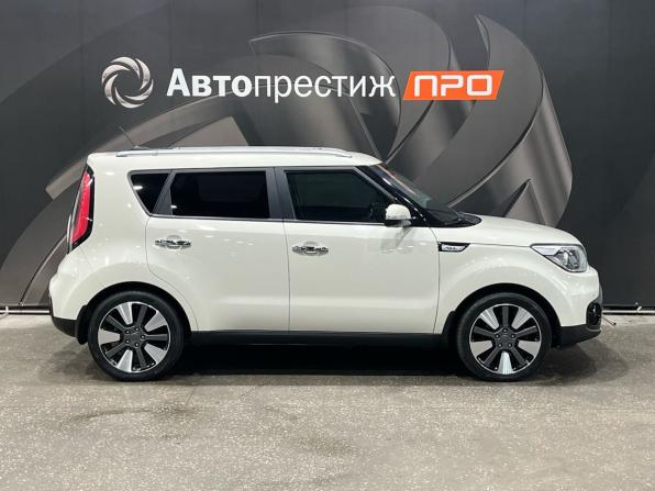 Kia Soul II Рестайлинг с пробегом 2017 года, цена 1 274 000 рублей, 164483 км, хэтчбек, Автокод Объявления